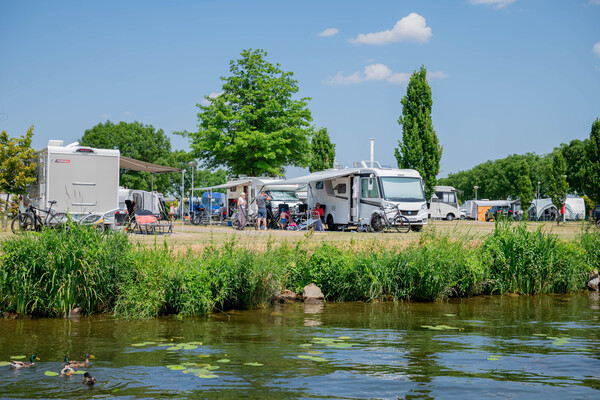 Camping aan het water