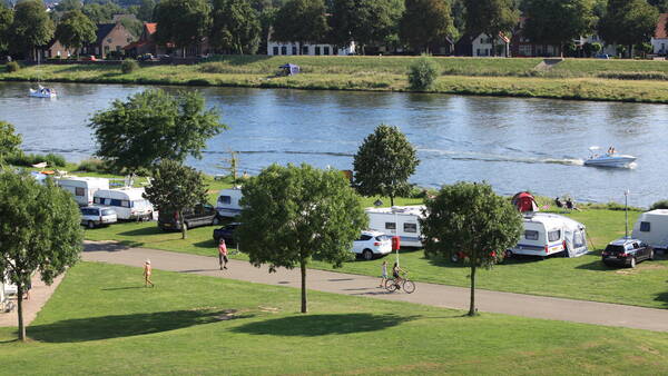 camping-vanaf-dak-foto